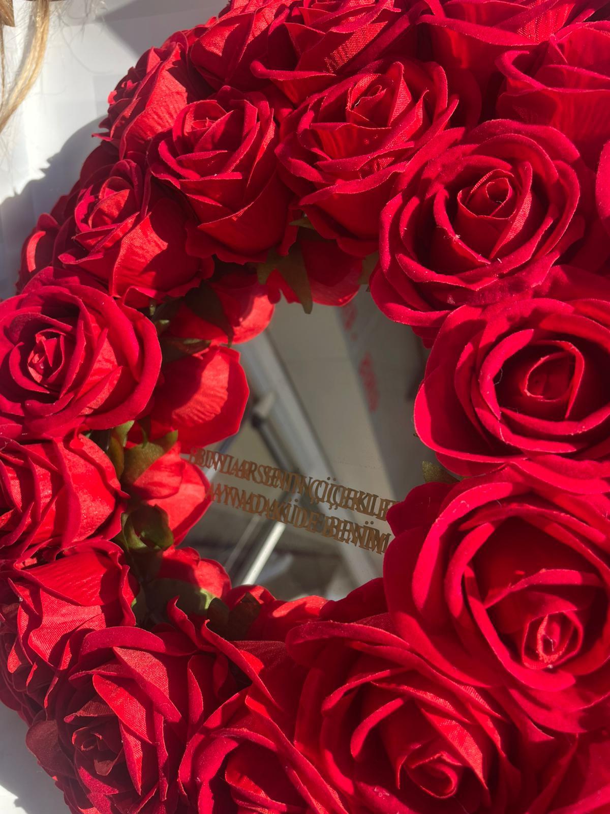 aynalı isteme çiçeği